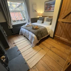 Very wide bedroom
